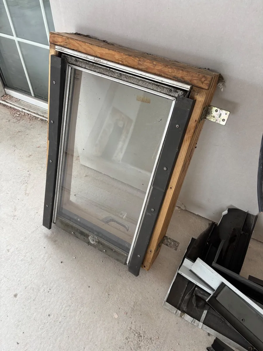 Velux window - Image 1