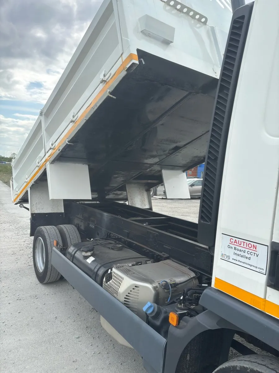 Man 7.5 ton tipper - Image 3