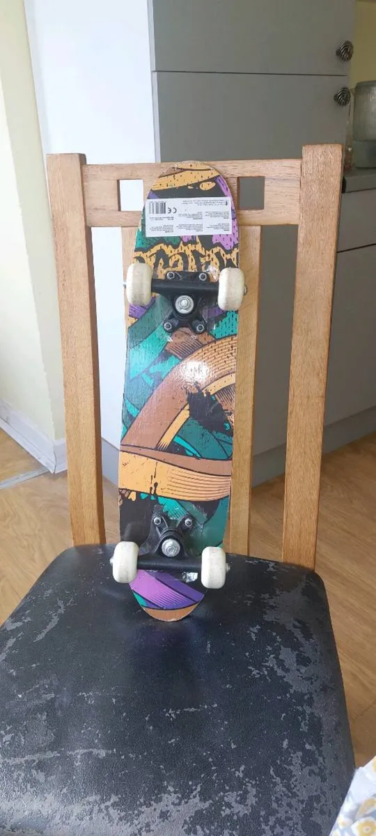 Mini Skateboard - Image 1