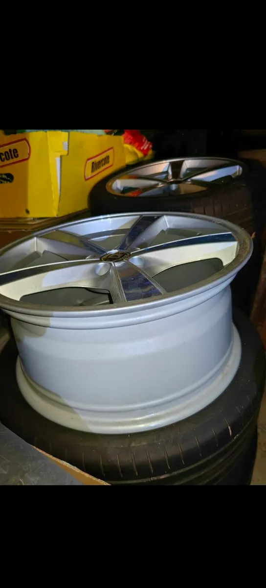18 inch alloy wheels - Image 1