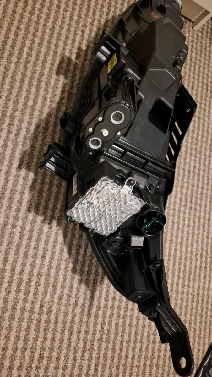 car headlight,  front right side  hyundai i30 - Image 3