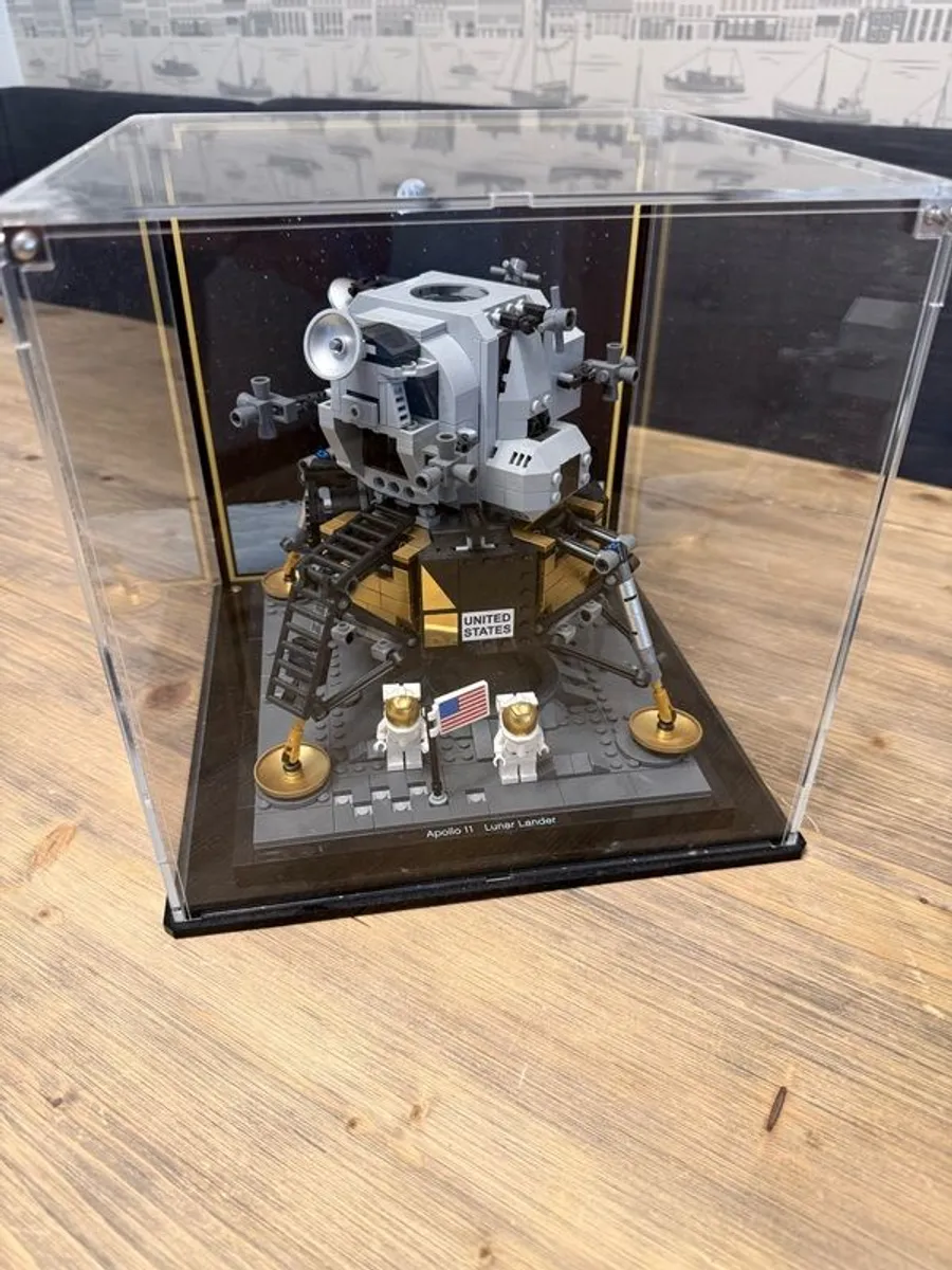 Lego NASA Lunar Lander 10266 with Wicked Brick Display Case - Image 1