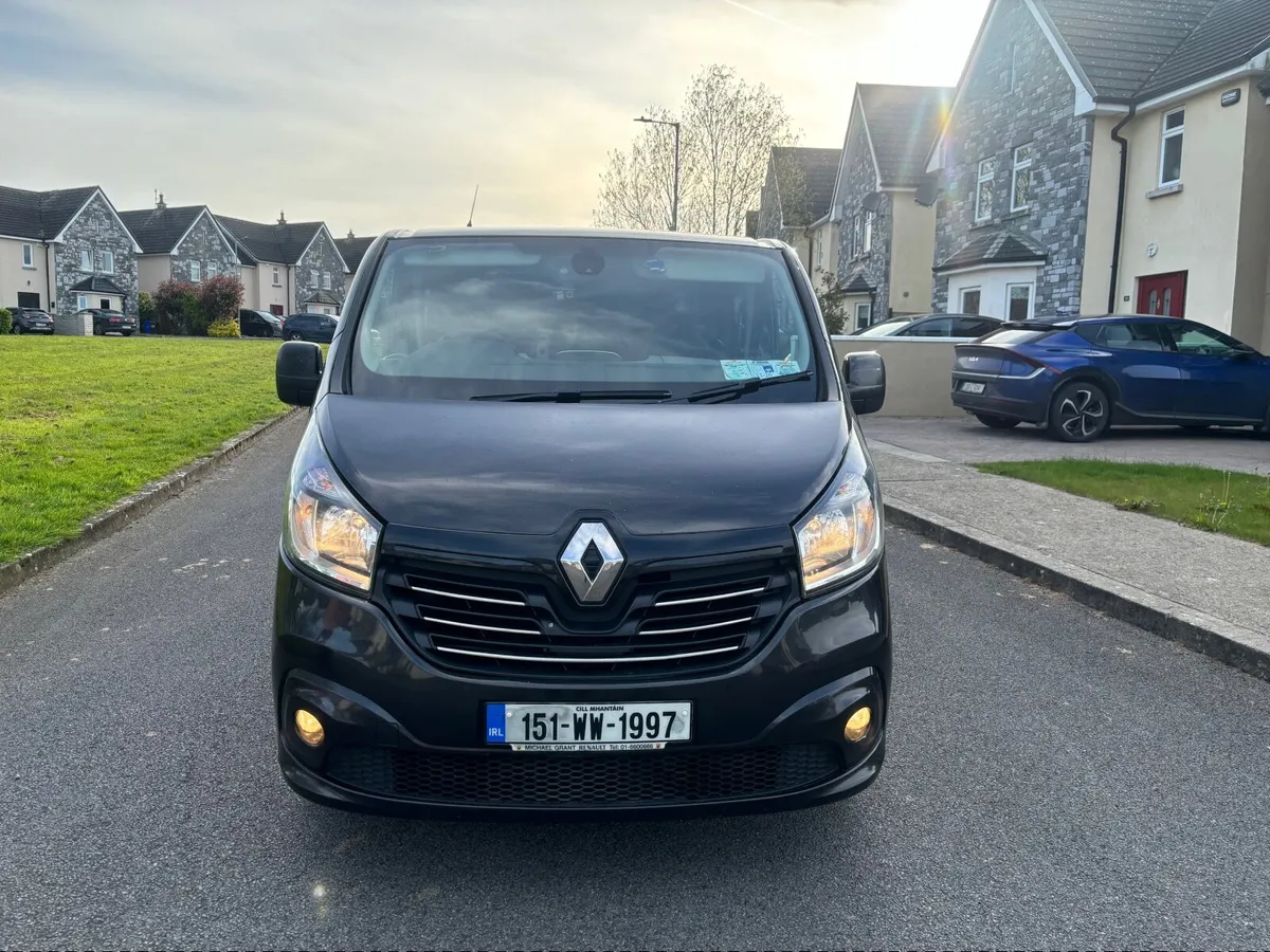 2015 Renault traffic 1.6 DCI factory crew cab - Image 2