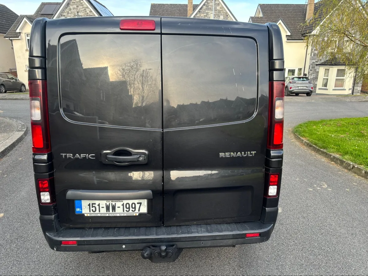 2015 Renault traffic 1.6 DCI factory crew cab - Image 4
