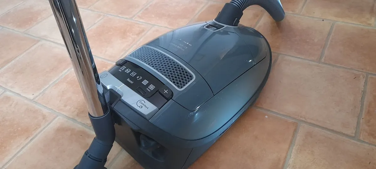 Miele vacuum/Hoover cleaner - Image 3