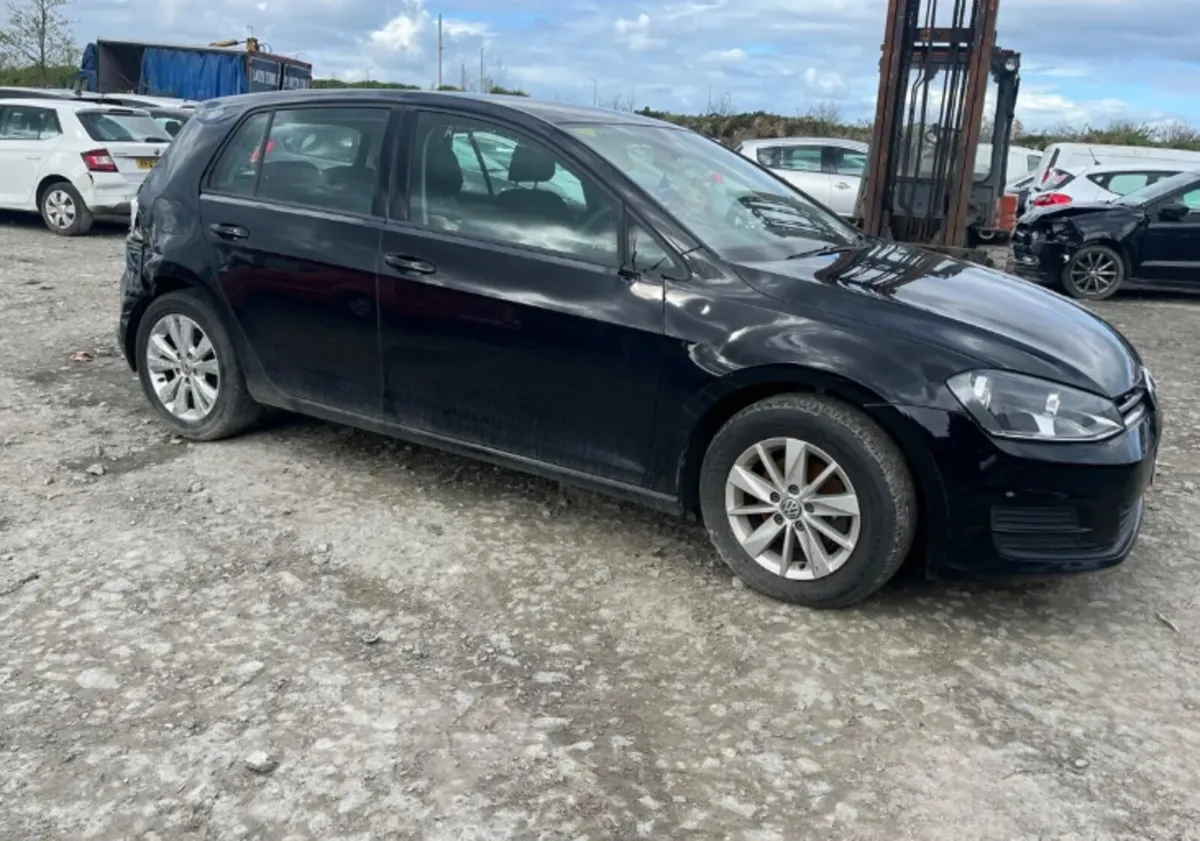 2014 Vw Golf 1.6 Tdi Only 67 Kms - Image 4