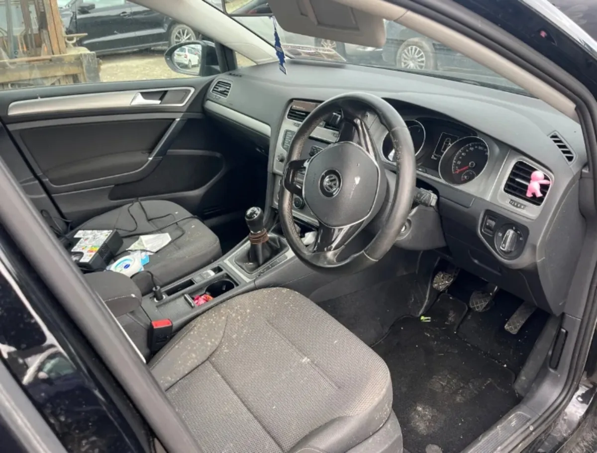 2014 Vw Golf 1.6 Tdi Only 67 Kms - Image 3