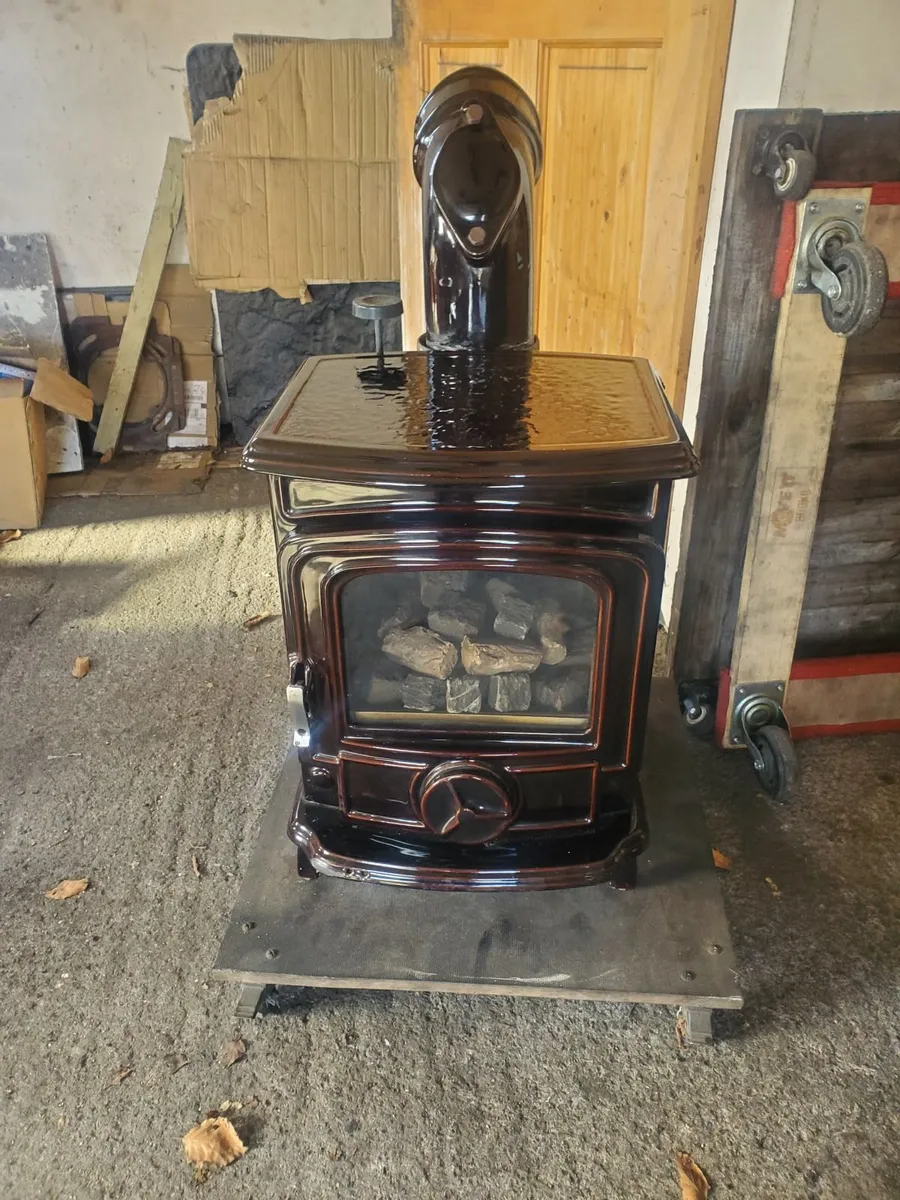 Stanley Oisin 5kw oil stove serviced - Image 2
