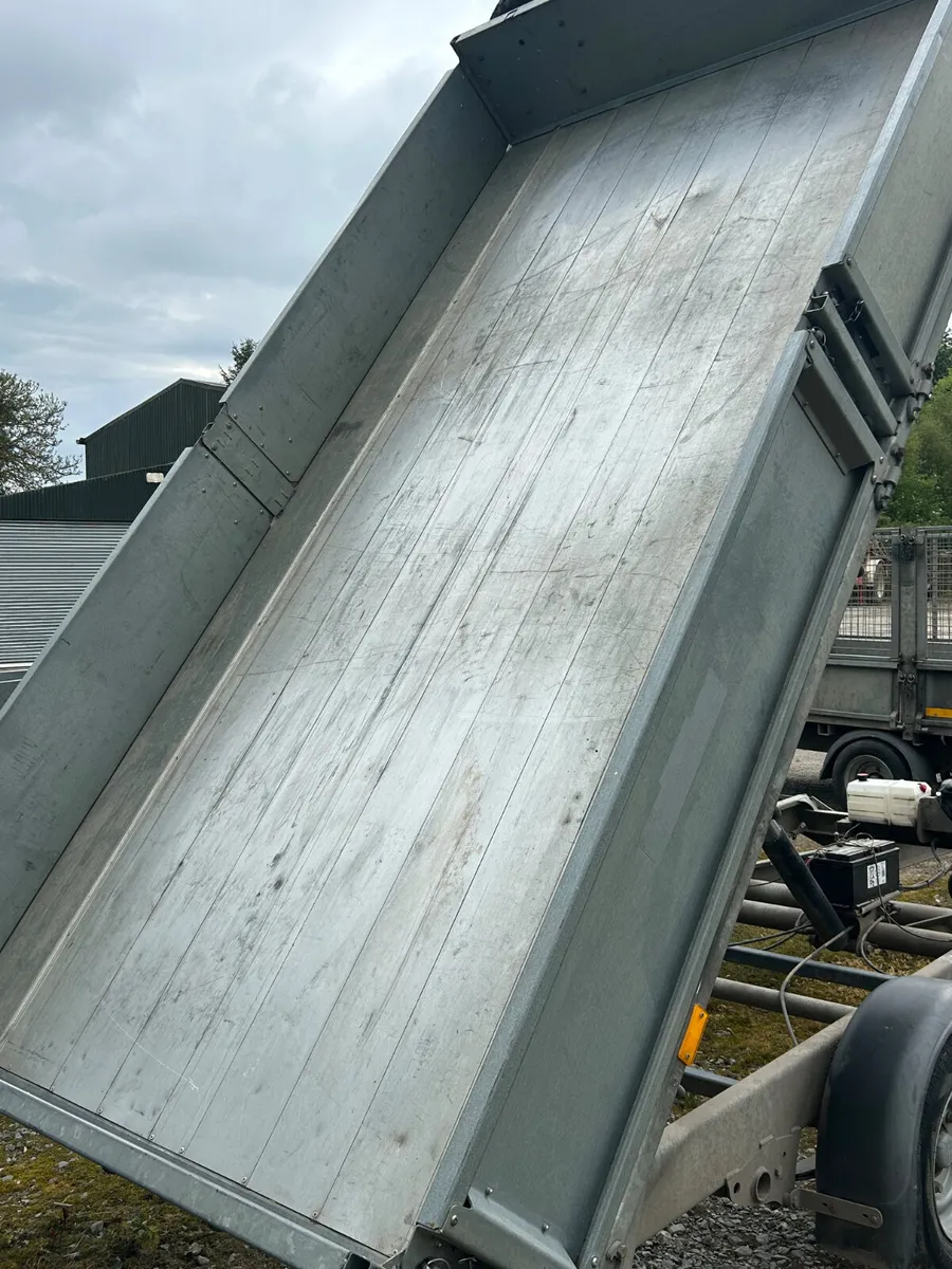 Ifor Williams 12 ft Tipping Trailer - Image 3