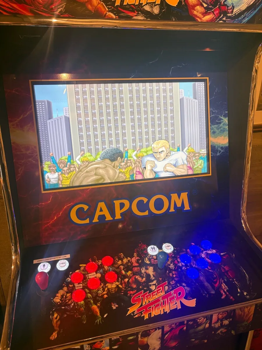 Games machine - Image 1
