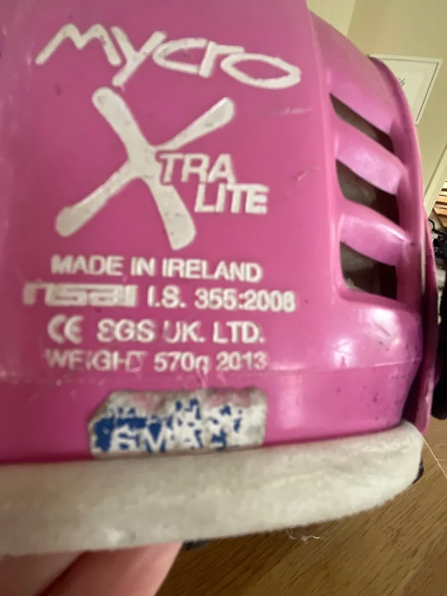 Hurling Camogie Helmet - Image 2
