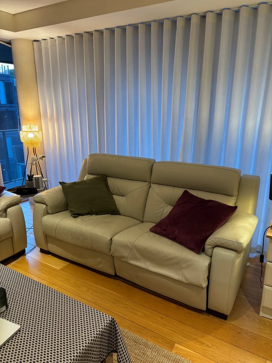 Reclinable Real leather Couch (2+2) - Image 1