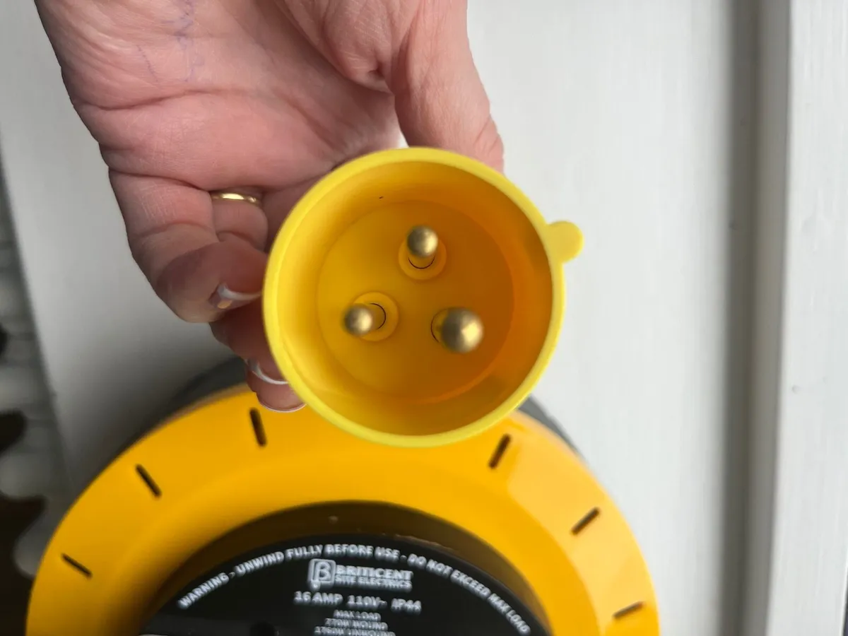 2 Socket Extension Reel - Image 4