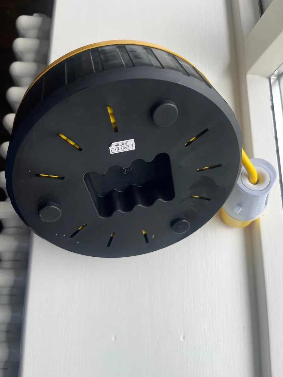2 Socket Extension Reel - Image 3