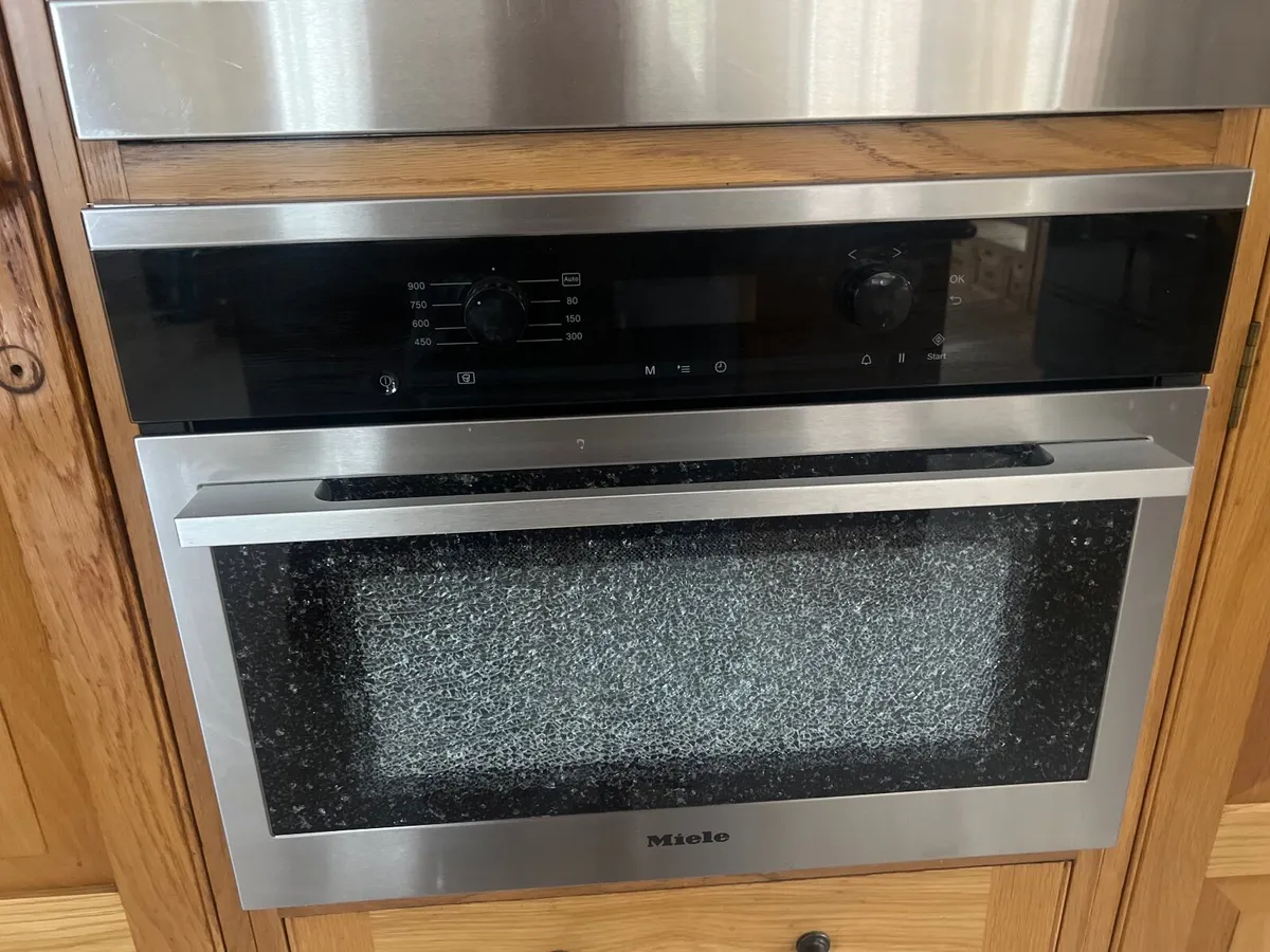 Miele microwave oven for parts only