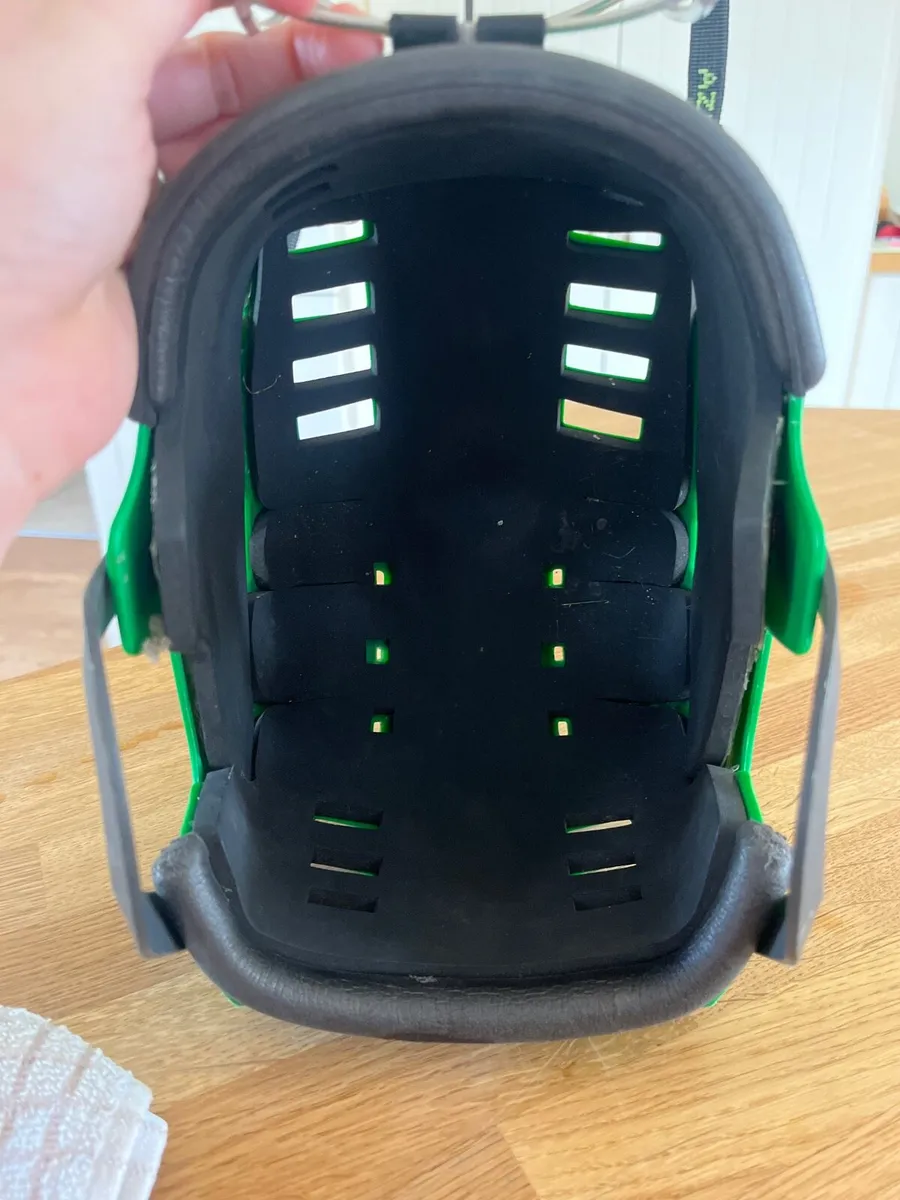 Hurling Camogie Helmet - Image 2