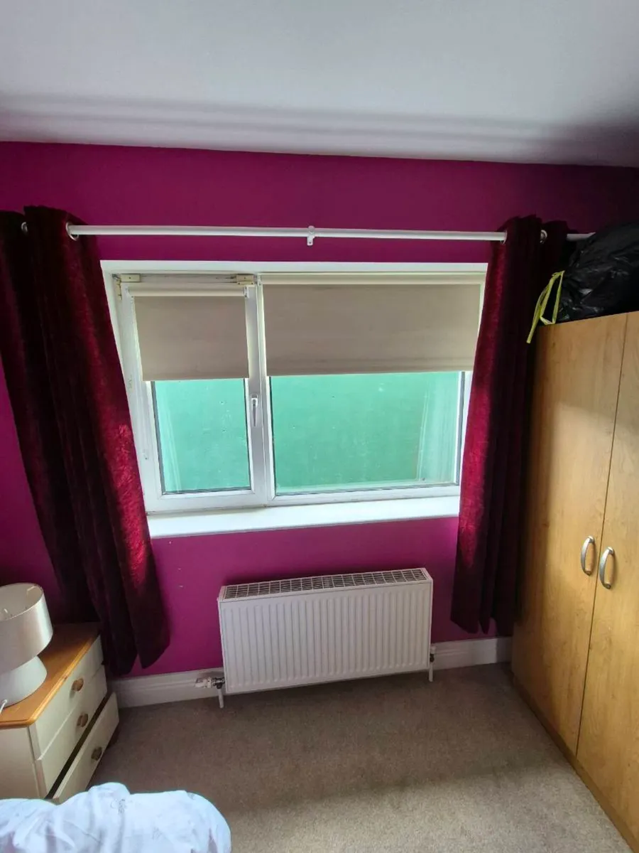 7 Blinds - Image 1