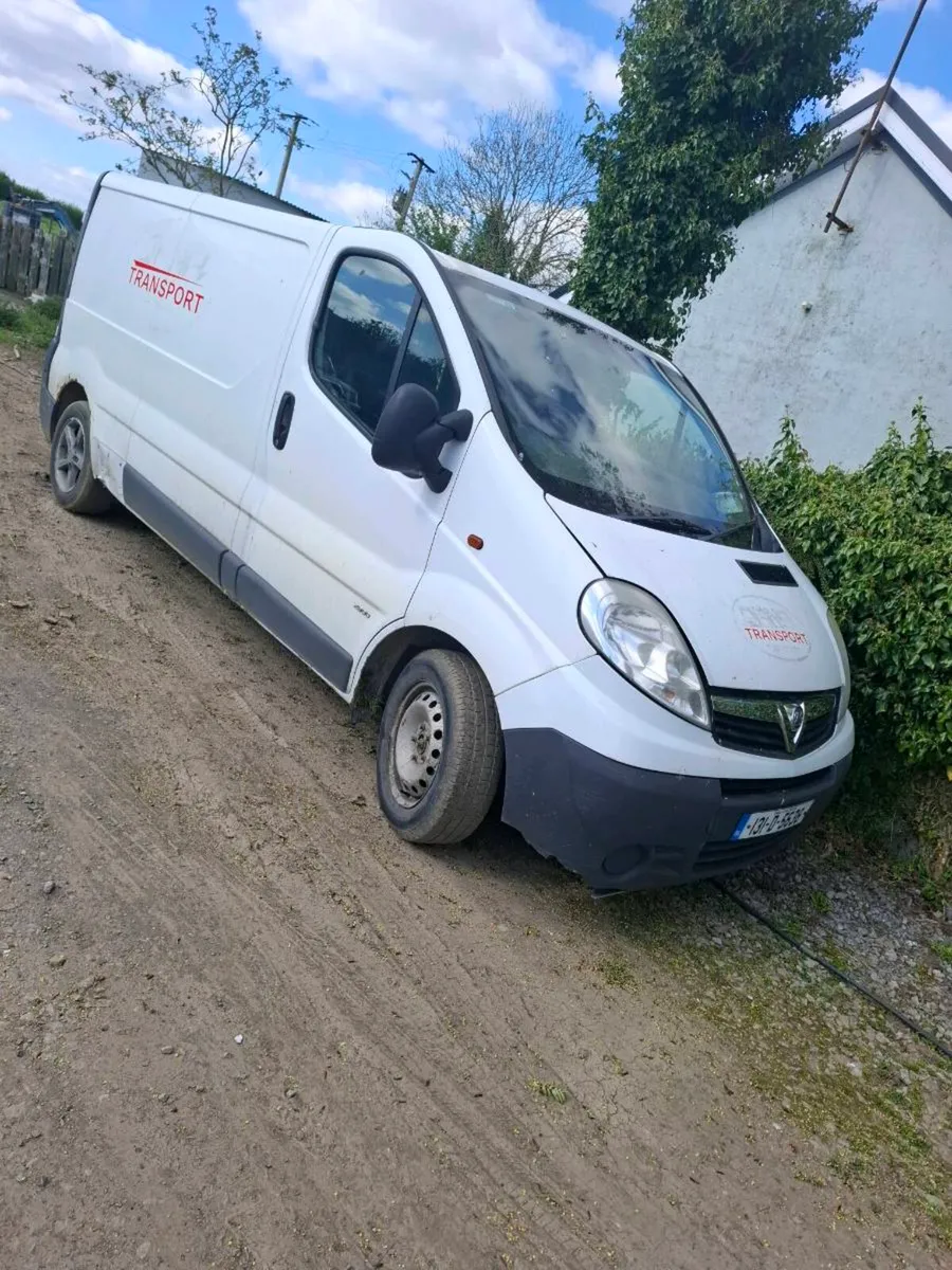 Vivaro van - Image 1