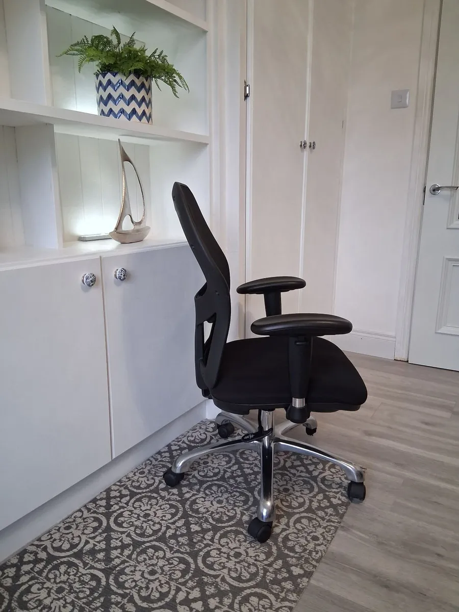 Office Chair - Image 2