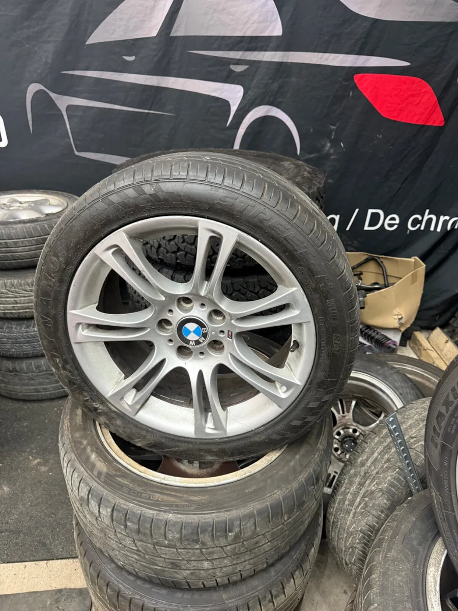 18 INCH BMW 5x120 ALLOYS AND TYRES - Image 1