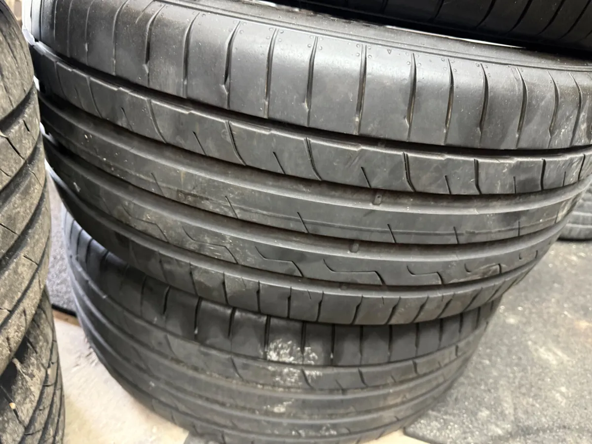 20 INCH VOLVO ALLOYS + TYRES VERY GOOD TYRES - Image 4