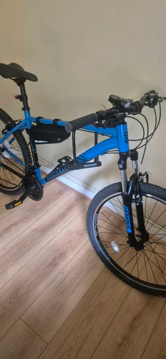 Ridgeback Terrain 2 Adult Size Mountain Bike - Image 1