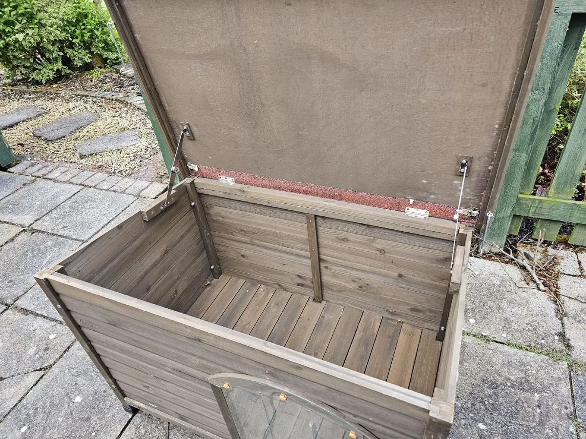 Dog Kennel - Image 3