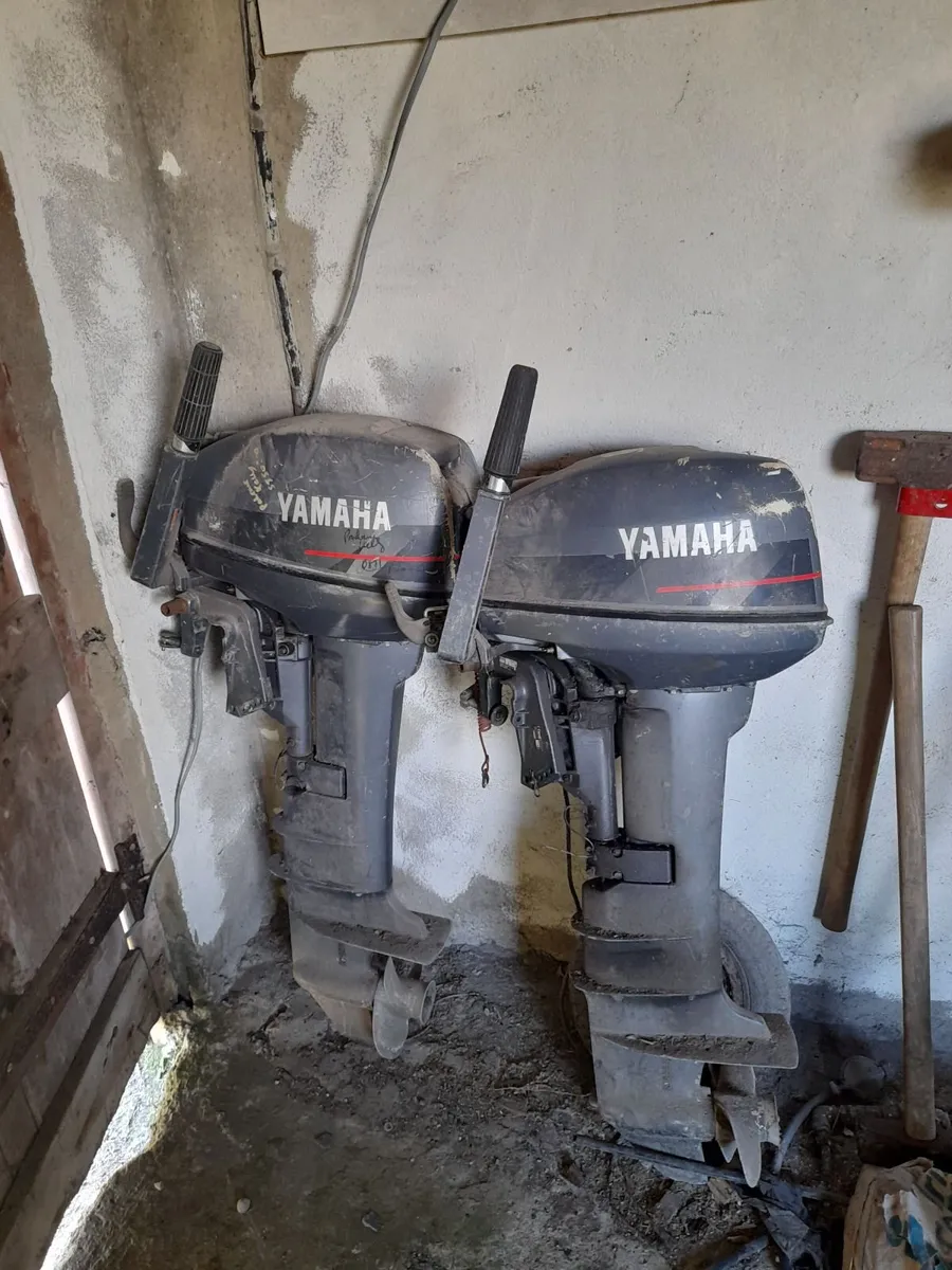 2 x Yamaha 2 stroke engines