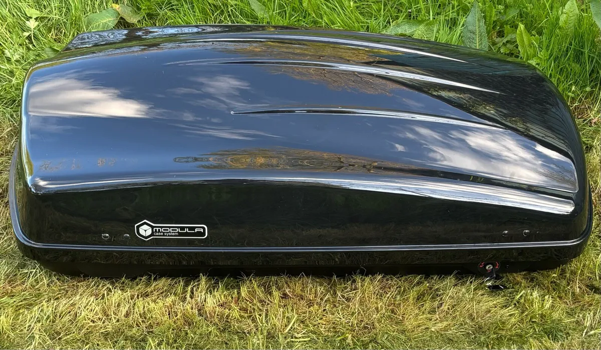 Roof box 360L - Image 1