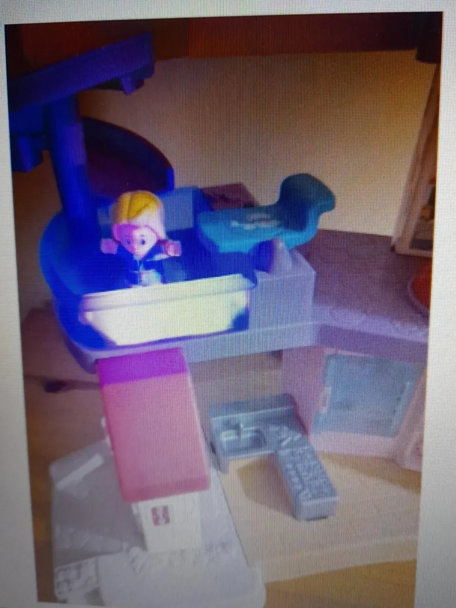 Fisher Price Little People Barbie House - Image 3