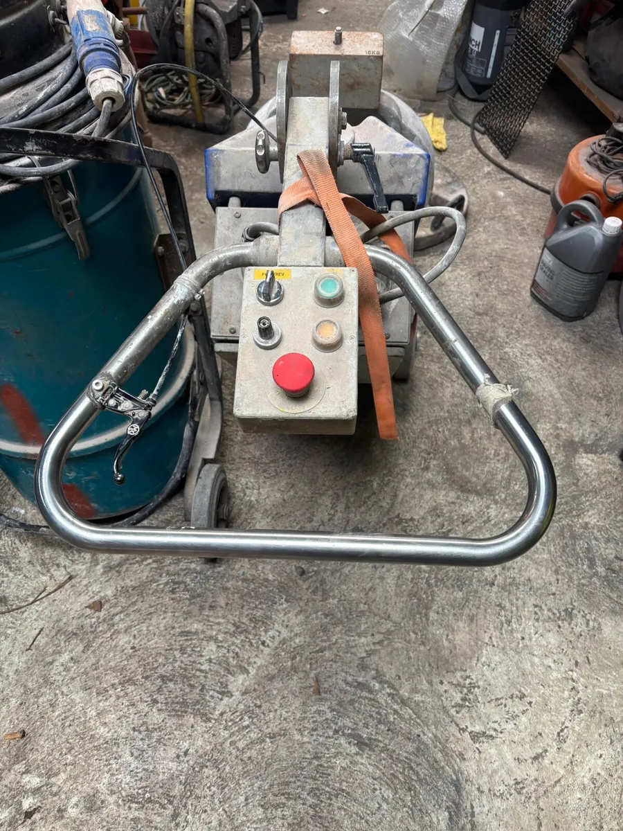 Stone floor grinder with vacuum - Image 2