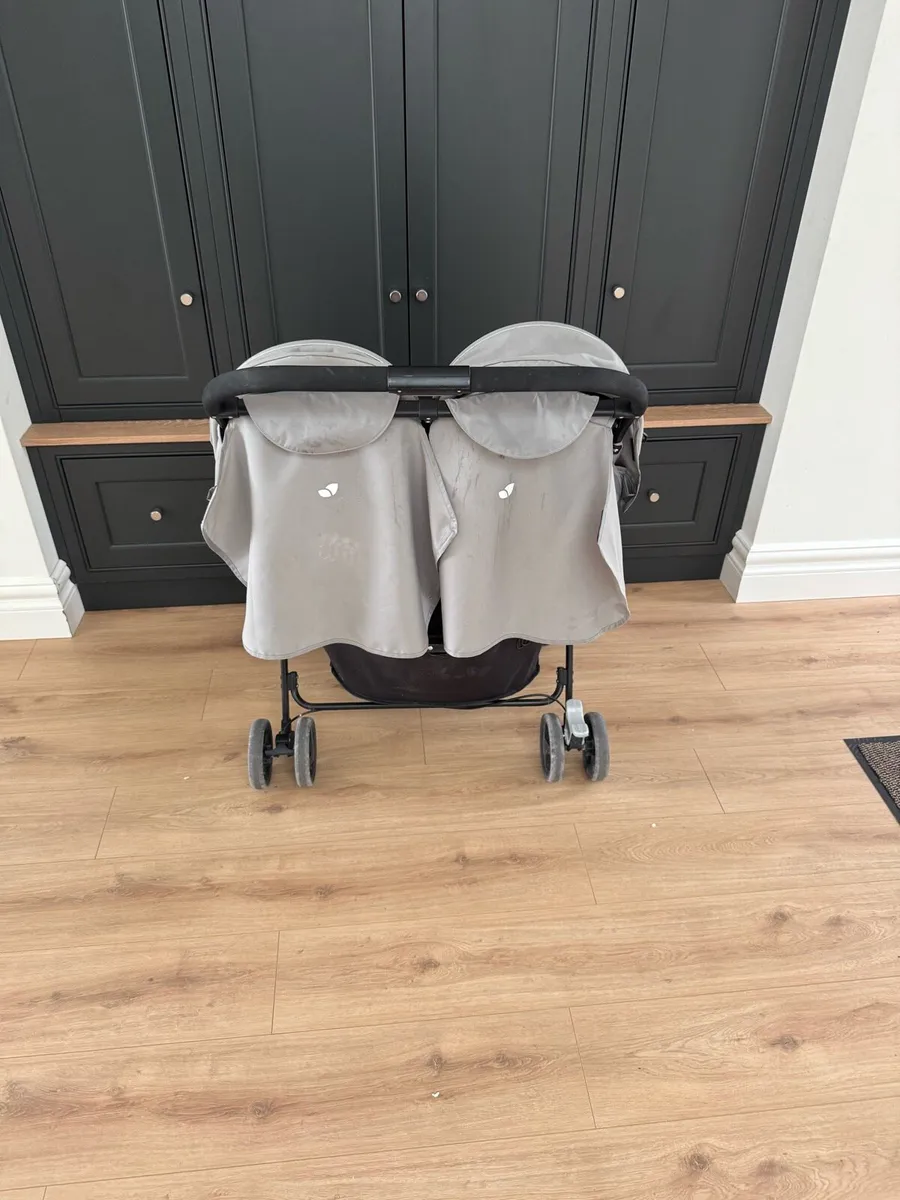FREE - Joie - AIRE Twin Stroller - Image 2