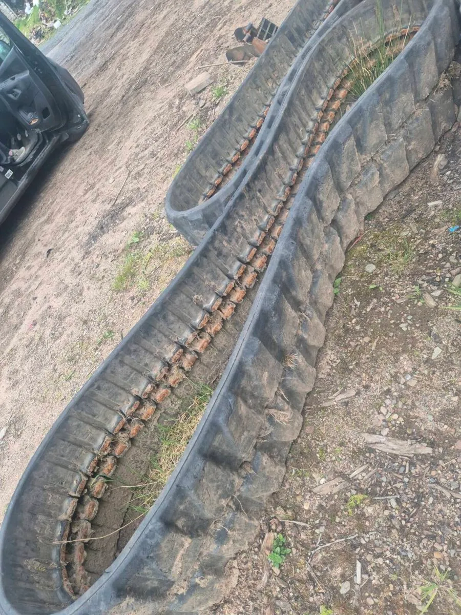 Rubber tracks n400x72 - Image 1