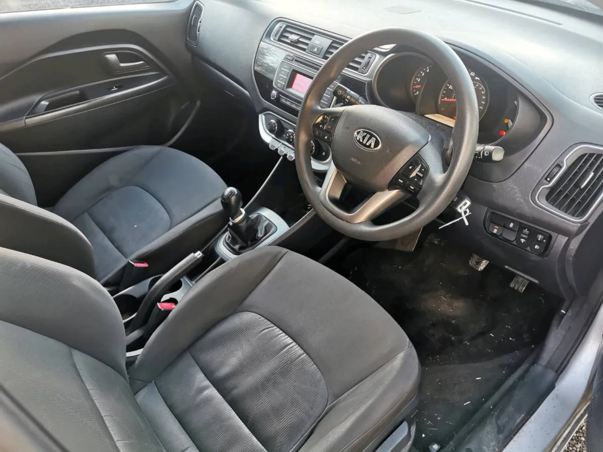15 Kia Rio Diesel - Image 4