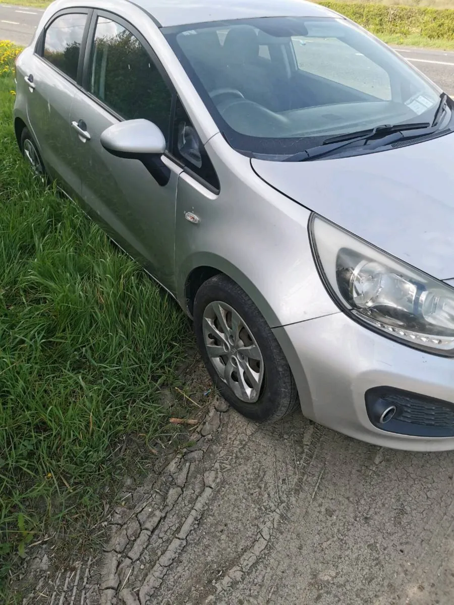 15 Kia Rio Diesel - Image 2