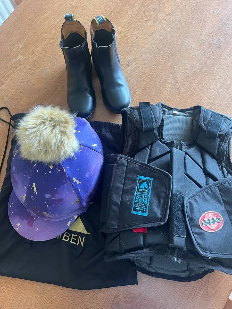 Kids Horse Riding Gear - Image 1