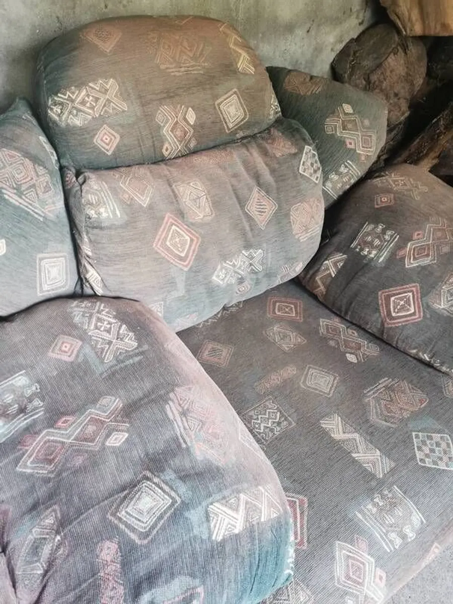2 x armchairs for free - Image 3