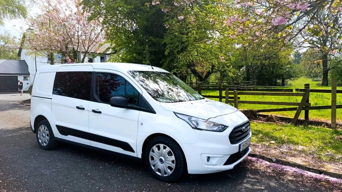 2023 Ford Transit Connect Crew Cab 5 Seater - Image 1