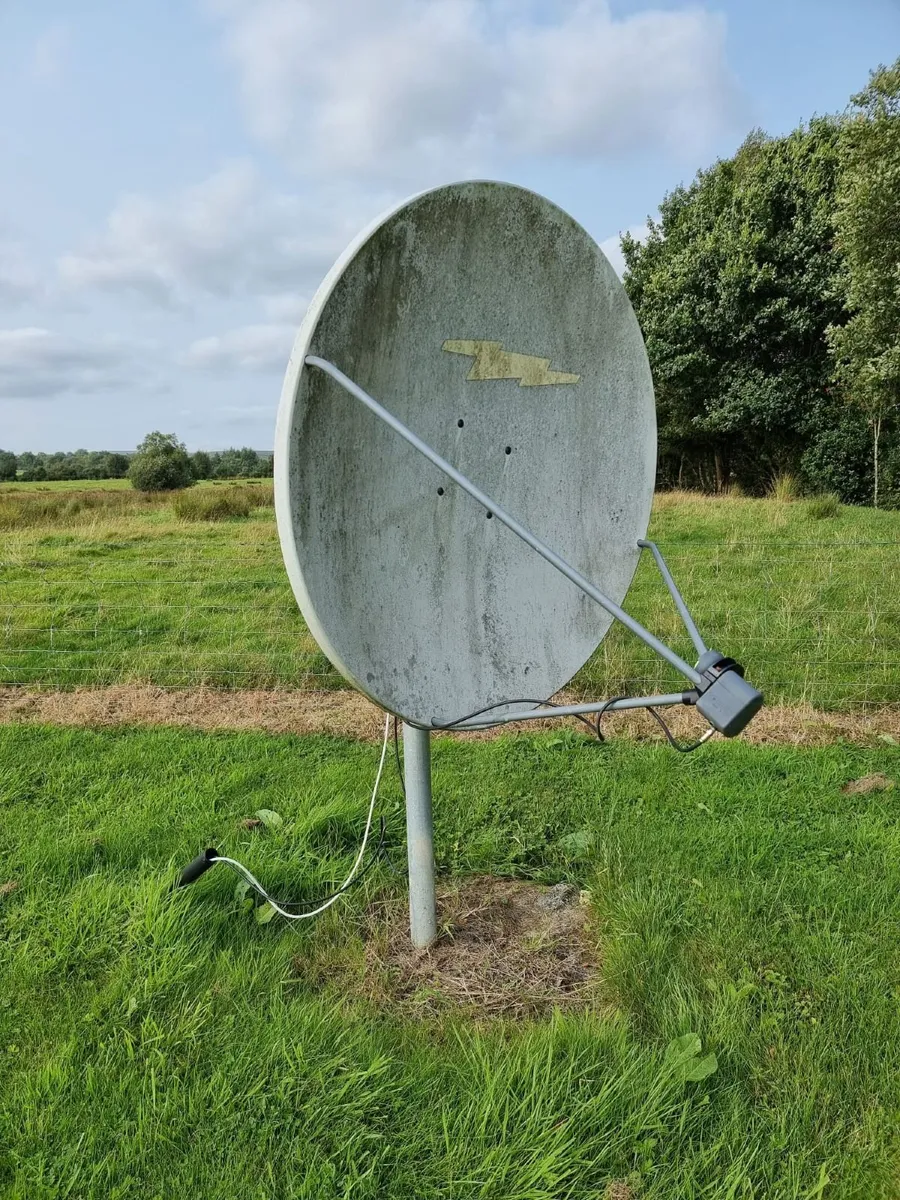 satellite dish - Image 3