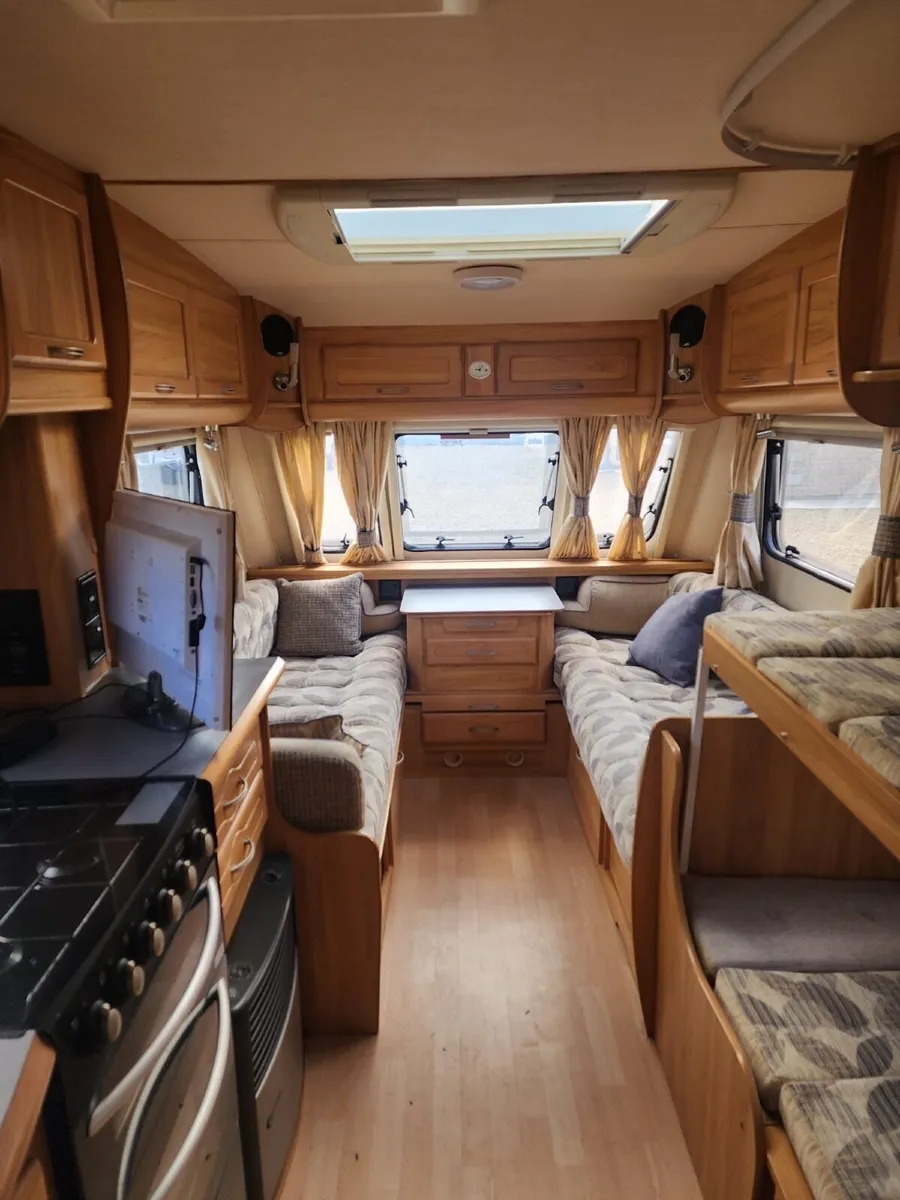 Caravan - Image 3