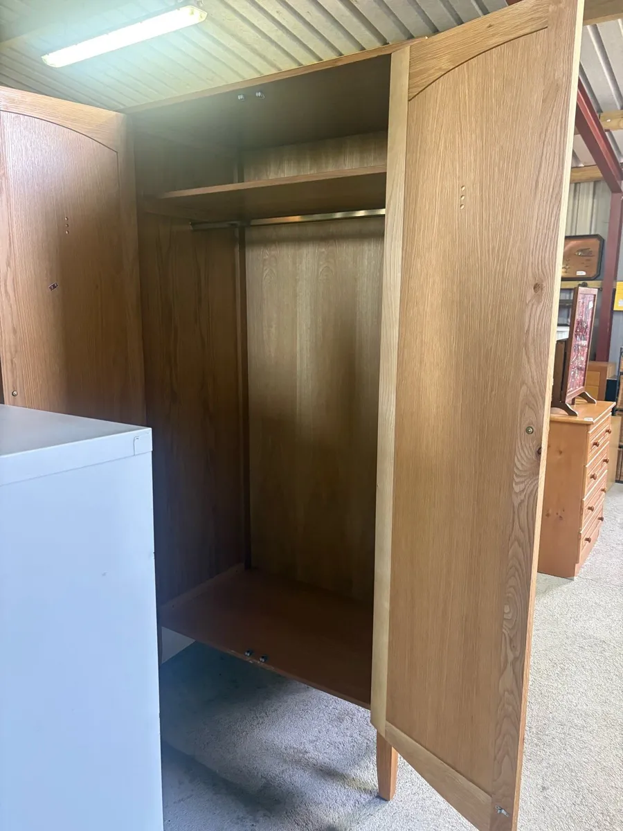 Solid wardrobe - Image 3