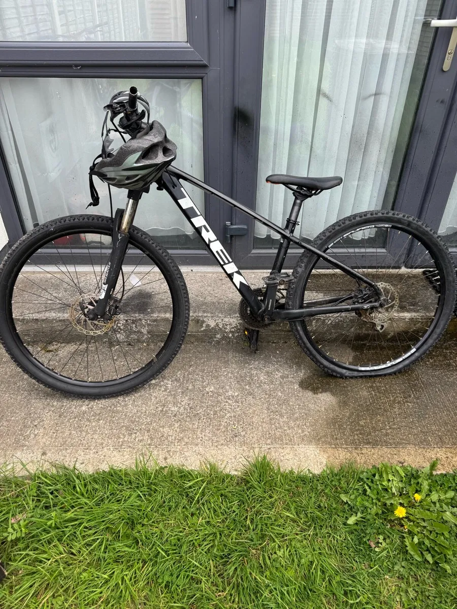 Trek Marlin 5 27.5” - Image 1