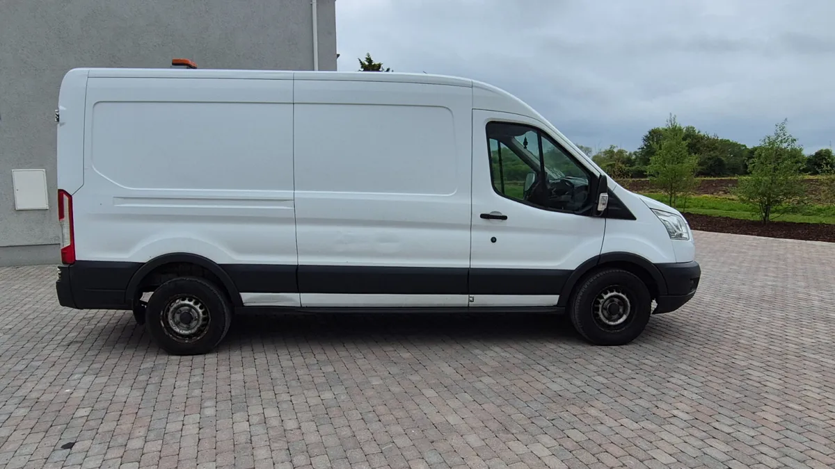 2017 Ford Transit  l2h2 - Image 2