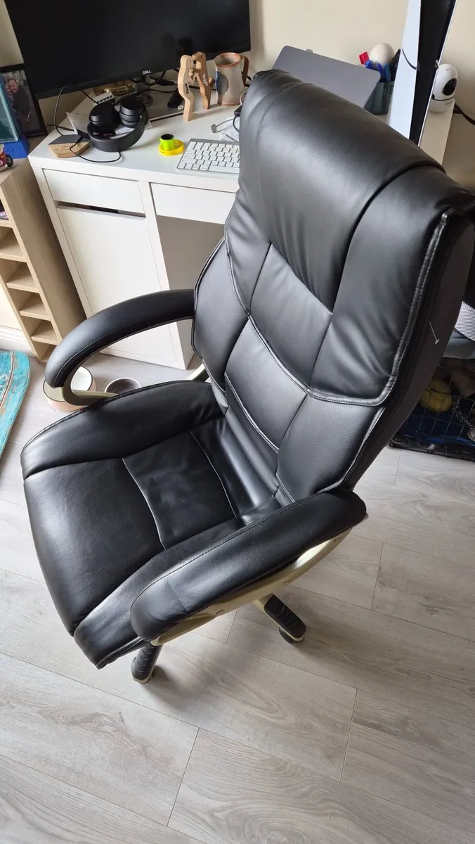 Office Chair - Image 3