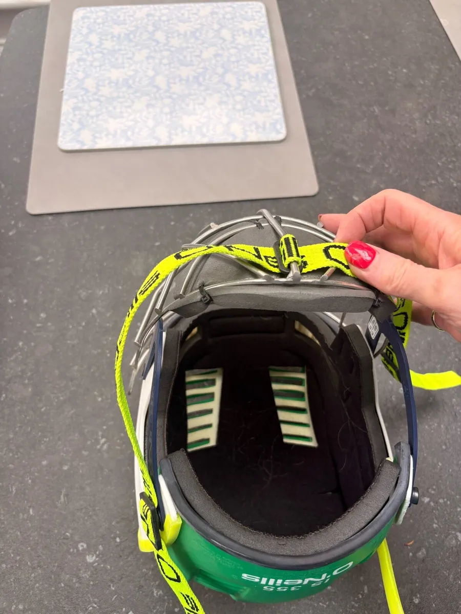 GAA helmet - Image 2