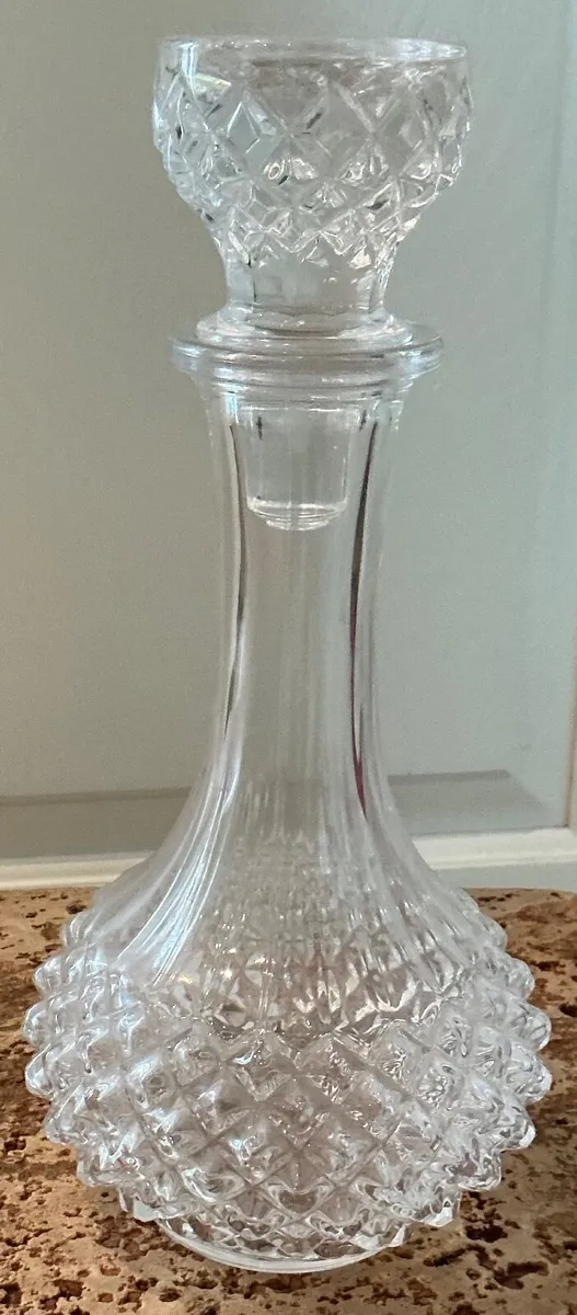 Decanter and glasses on tray - Image 2