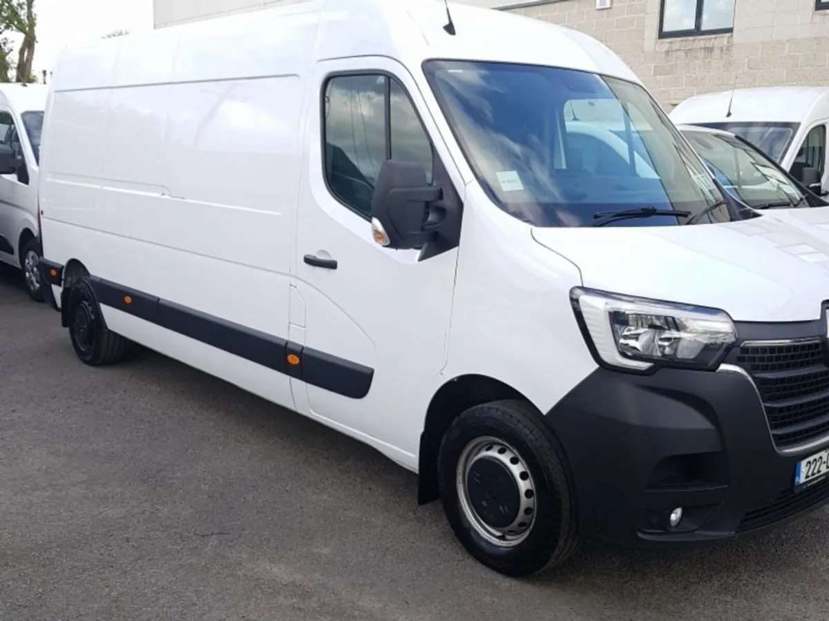 Renault Master LM35 AIR CON EX VAT PRICE DISPLAYE - Image 2