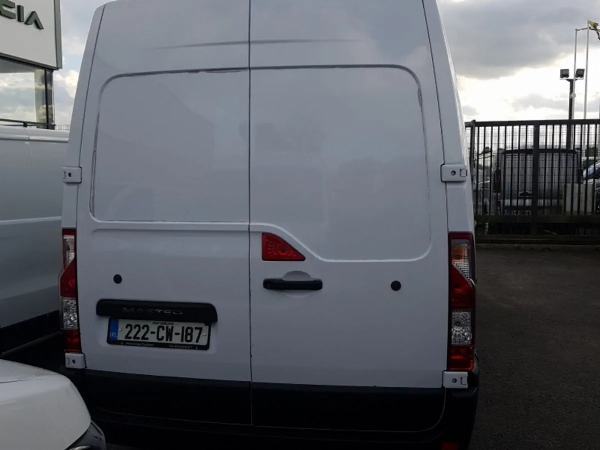 Renault Master LM35 AIR CON EX VAT PRICE DISPLAYE - Image 3