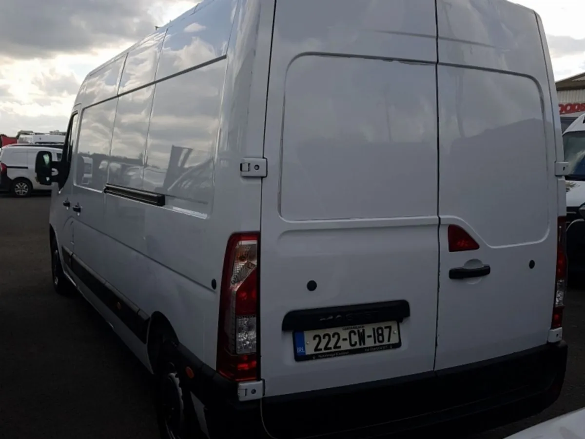 Renault Master LM35 AIR CON EX VAT PRICE DISPLAYE - Image 4