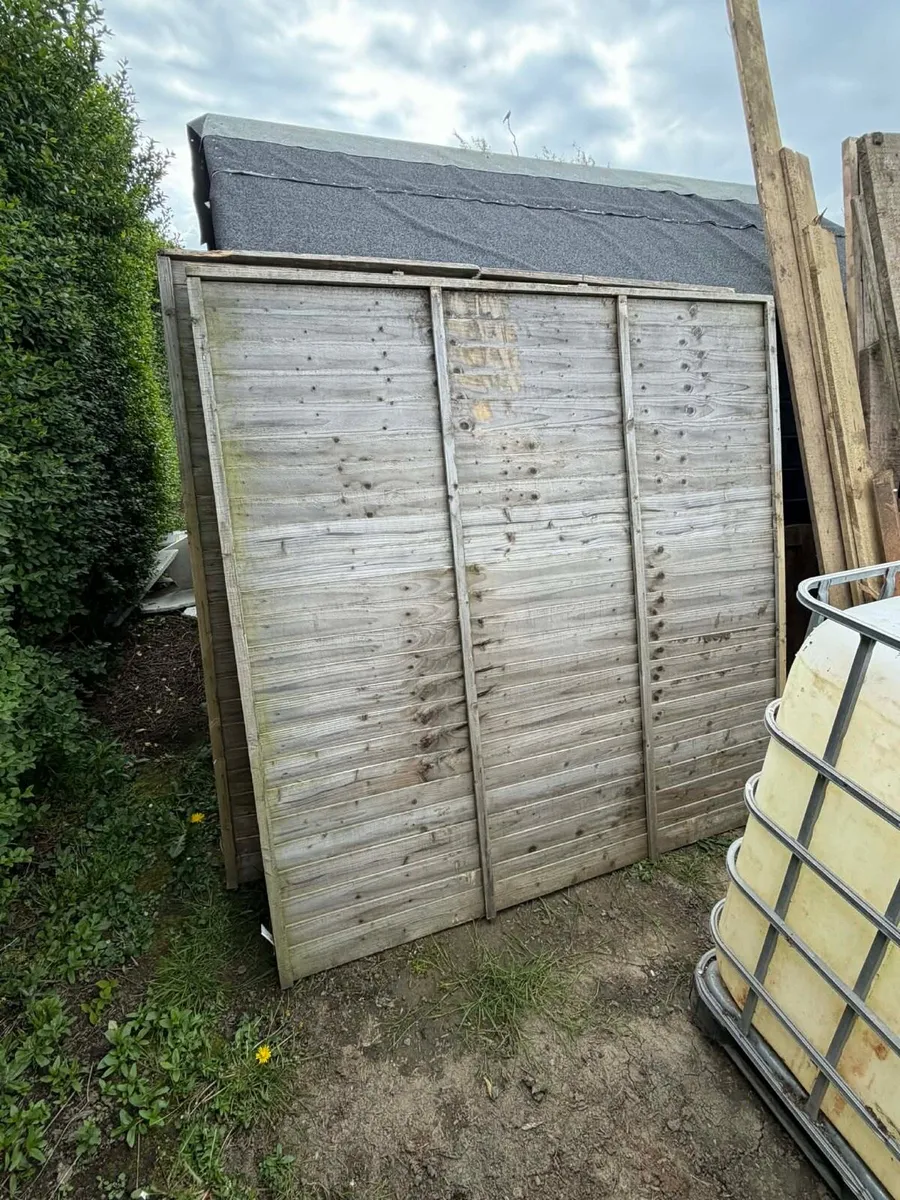 3 wooden fencing - Image 1